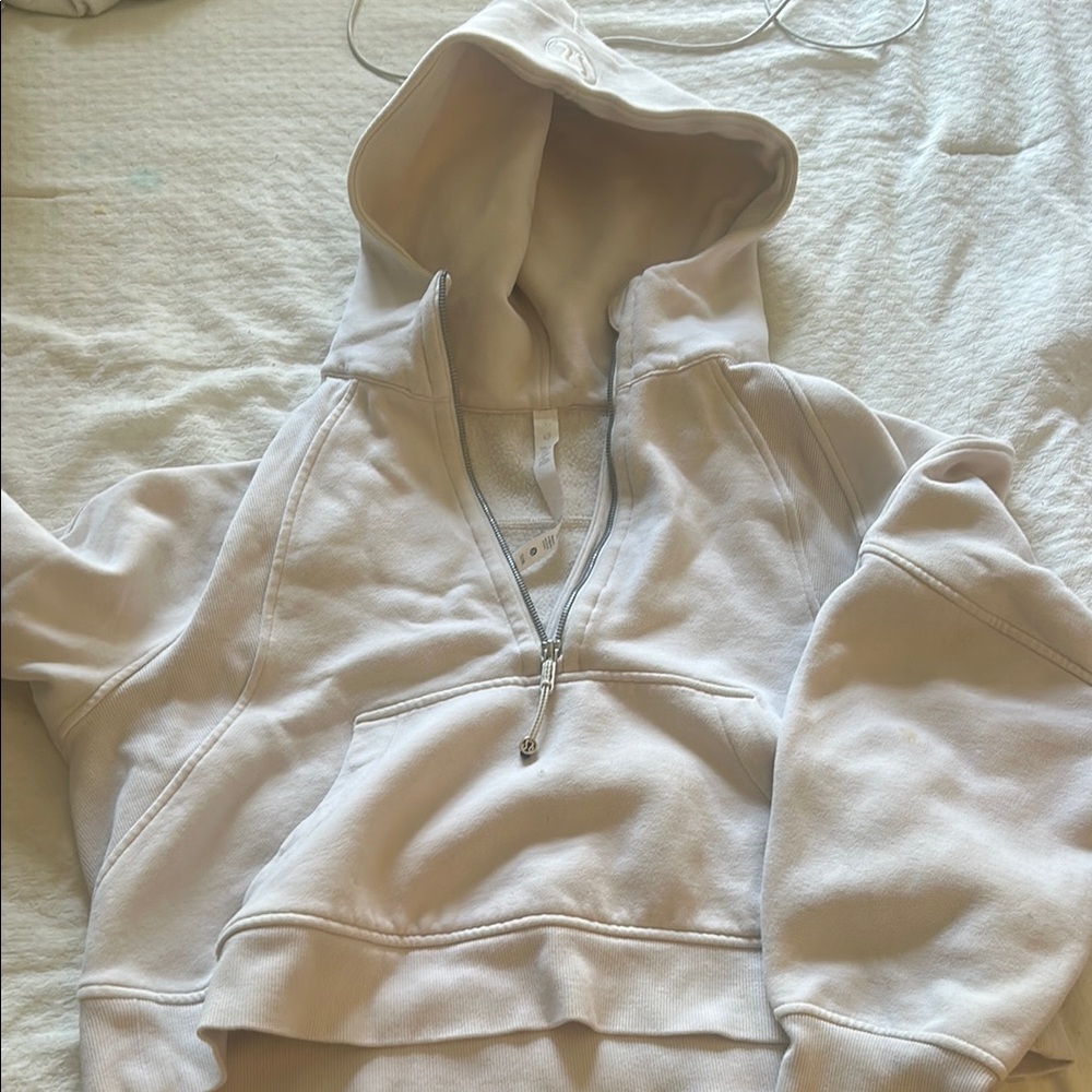 Lululemon Athletica Cream Sweater Pullover